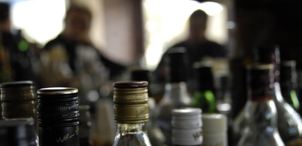 Ινδία: 47 νεκροί από παράνομο αλκοόλ